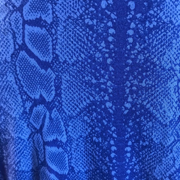 Elie Tahari Rayon/Poly Short Sleeve Top Size L - Picture 9 of 9